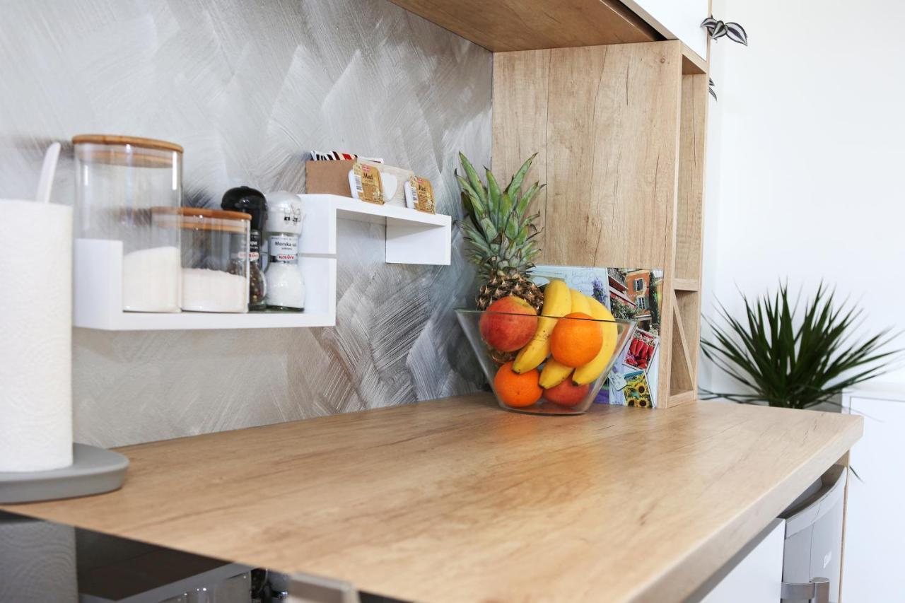 Studio Apartment Camino With Parking Zadar Exterior photo
